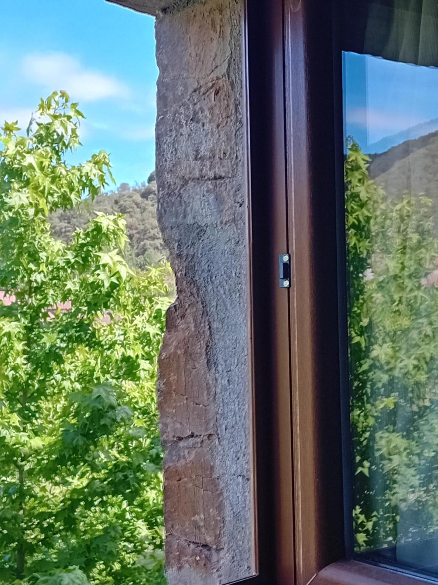 Picos De Europa Suites And Rooms Turieno Exterior photo